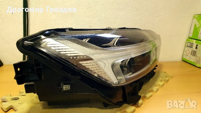 Оригинален десен фар за Volvo XC60 II / Волво ХЦ60 (2017-2023), снимка 3 - Части - 51961800