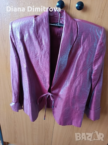 продавам дамско сако цвят бордо