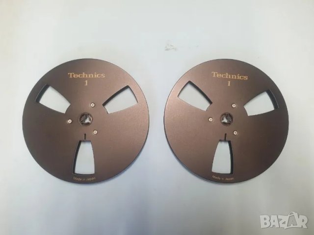 Лот от 2бр 18см алуминиеви магнетофонни ролки Technics Комплекта за 200лв.
Купени от Швейцария.
