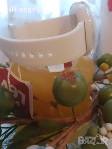 Levis дамски часовник с кристали Swarovski, снимка 5 - Дамски - 52773307