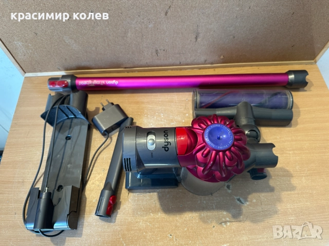 акумулаторна прахосмукачка "DYSON V7"/пълен комплект/, снимка 11 - Прахосмукачки - 52915028