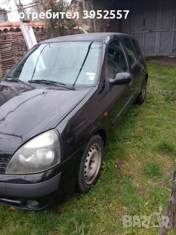 Продавам автомобил Renault Clio, снимка 12 - Автомобили и джипове - 54346554