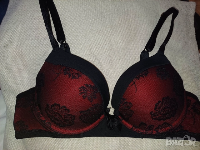 Сутиен Triumph  75 A, снимка 11 - Бельо - 52828697