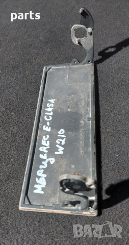 Пластмаса - Панел Мерцедес Е класа W210 - A2106830710 N, снимка 5 - Части - 44512744