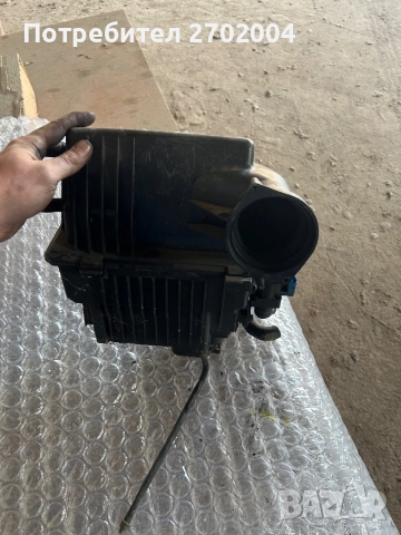 Кутия за въздушен филтър Пежо 307 2.0 HDI 107кс , снимка 2 - Части - 52447449