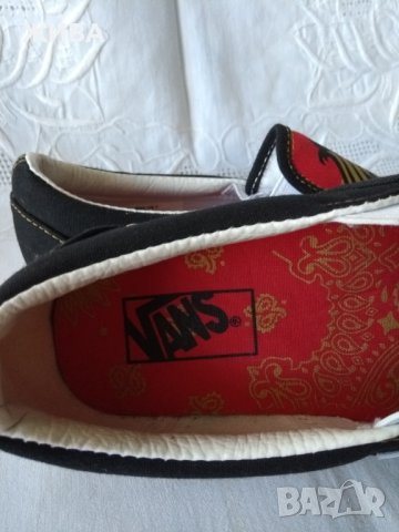 VANS дизайнерски в черно и червено, снимка 5 - Кецове - 37160438