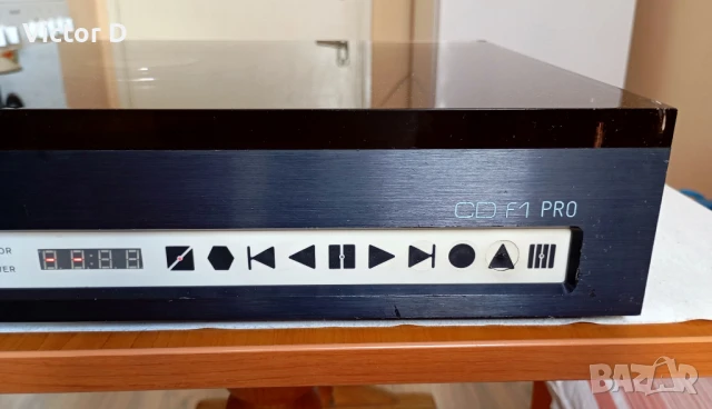 MICROMEGA LEEDH CD F1 PRO - CD-Player High End , снимка 6 - MP3 и MP4 плеъри - 50656185