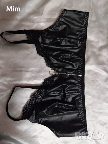  Резервирани 4XL К-т Кожено бюстие/ сутиен/ полупрашка с жартиери за чорапи и чорапи с дантела , снимка 4 - Бельо - 52871191