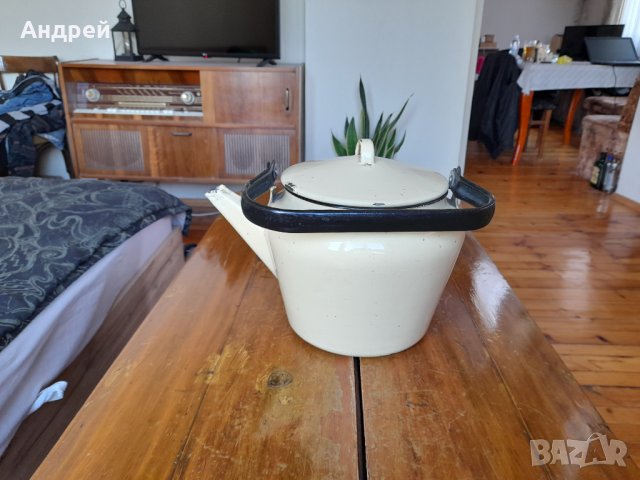 Стар емайлиран чайник #41