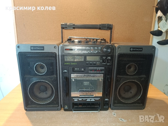 радиокасетофон "HITACHI TRK-9150 E"