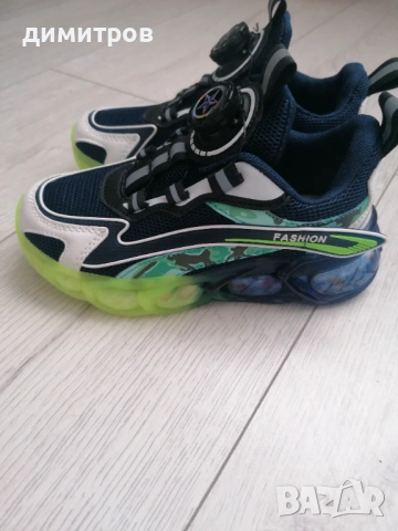 Детски маратонки с механизъм за закопчаване , снимка 5 - Детски маратонки - 54363847