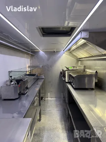 Търговска каравана / мобилна кухня