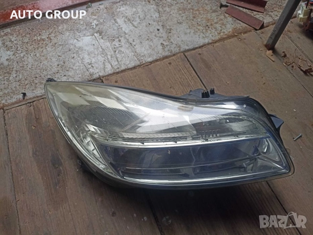 Фар десен за Опел Инсигния - Opel Insignia