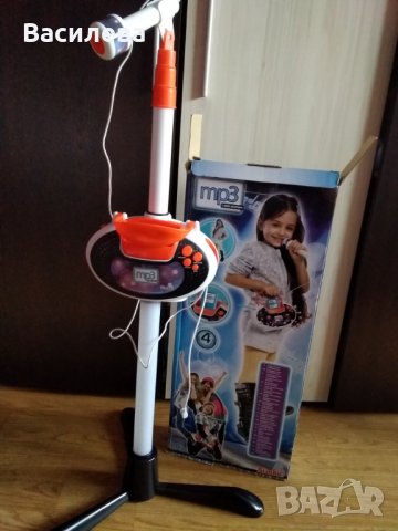Микрофон със стойка и MP3