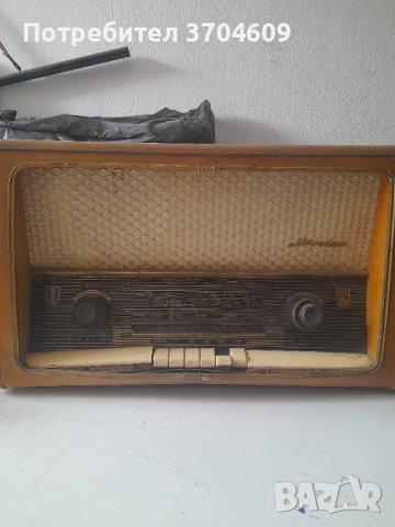 Радио мелодия, снимка 2 - Антикварни и старинни предмети - 44404399