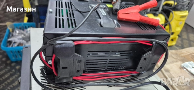 Зарядно за акумулатор , снимка 4 - Аксесоари и консумативи - 52964750