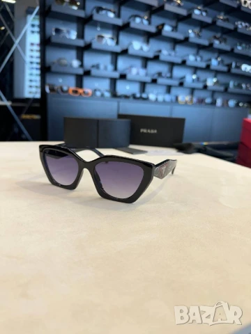 очила с черен обикновен калъф и ув защита ray ban prada , снимка 4 - Слънчеви и диоптрични очила - 50731604