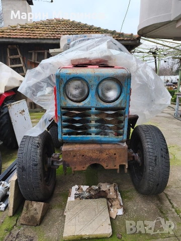 трактор Т012