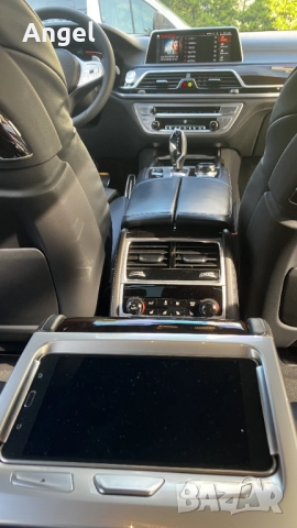 BMW 750 Уникат, Full, Massage, Bower & Wilkins, снимка 9 - Автомобили и джипове - 51710626