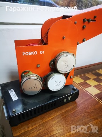 Ретро компютри, монитори, флопита Правец 8 Правец 16, снимка 13 - Антикварни и старинни предмети - 42916033