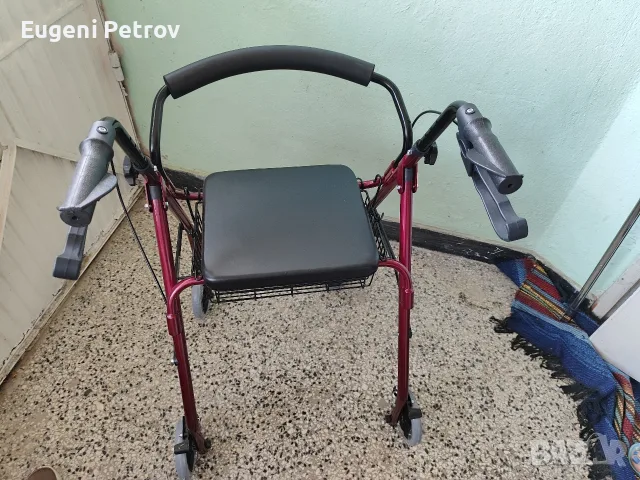 Проходилка за възрастни