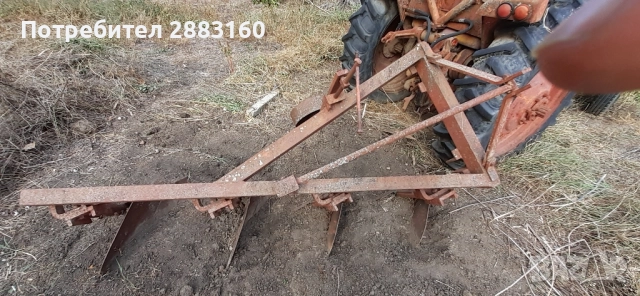 Продавам плуг български с 4 тела, снимка 2 - Селскостопанска техника - 51798087