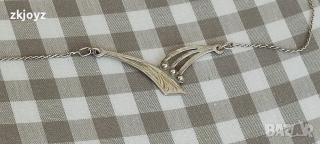 СРЕБЪРНО КОЛИЕ РЪЧНО ГРАВИРАНО 4 гр./ПРОБА 925, снимка 2 - Колиета, медальони, синджири - 44224829