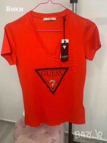 Нова тениска на Guess размер S, снимка 2 - Тениски - 50449496