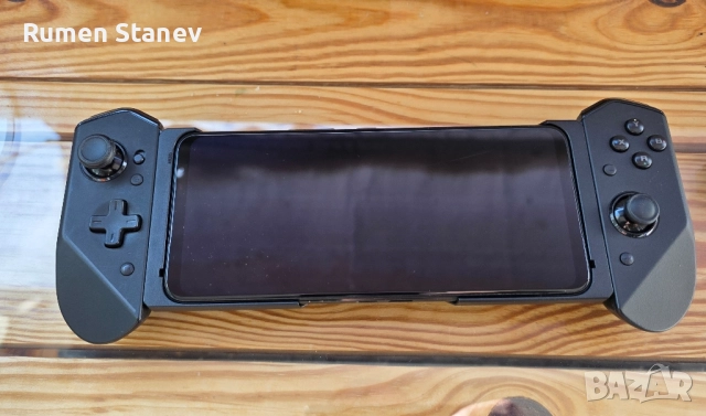 ASUS ROG Phone 5, 256GB, 16GB RAM, 144 Hz, 5G + ROG Kunai 3 Gamepad, снимка 3 - Asus - 51863535