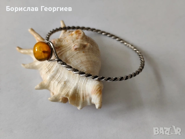 Твърда сребърна гривна с кехлибар , снимка 2 - Гривни - 53945188