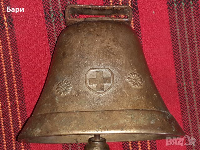 Антична швейцарска  камбана за крава , снимка 12 - Антикварни и старинни предмети - 37295925
