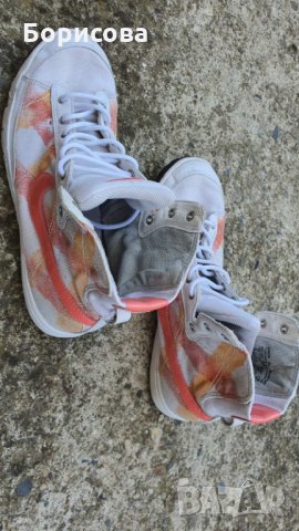 Дамски кецове Nike, снимка 3 - Кецове - 34258504