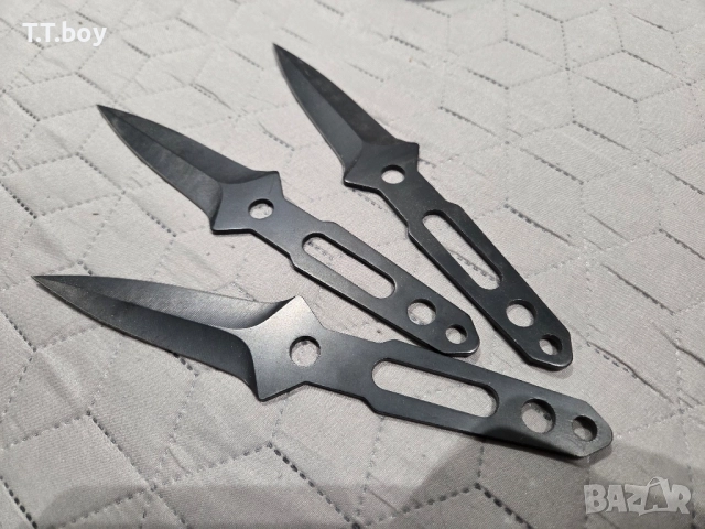 Комплект ножове за хвърляне