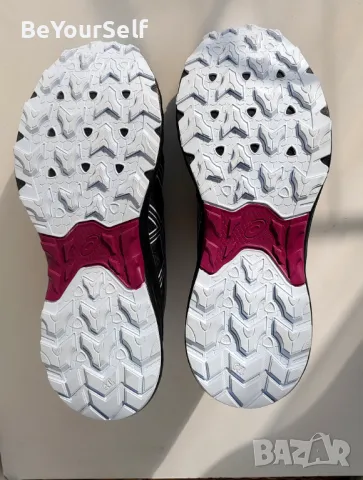 Нови оригинални дамски  Asics Gel Venture IX Trail  -  40.5, снимка 5 - Маратонки - 47641320