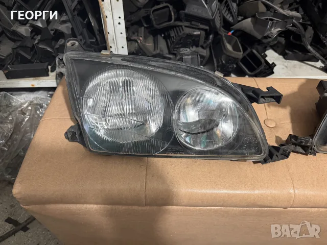 фарове эа toyota avensis t220, снимка 2 - Аксесоари и консумативи - 55768866
