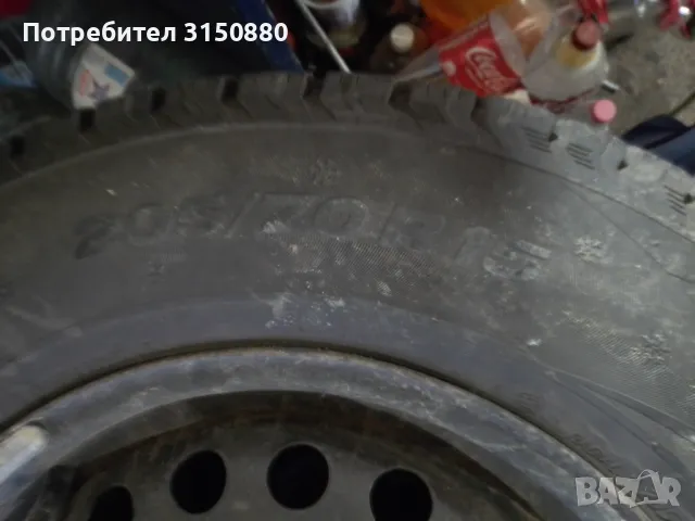 Зимни гуми 205/70/15 с железни джанти, снимка 4 - Гуми и джанти - 47952688
