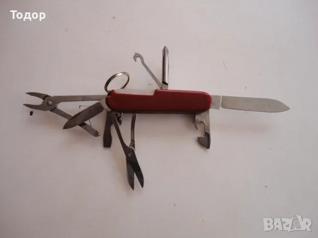 Швейцарски многофункционален армейски нож Victorinox 4, снимка 2 - Ножове - 56230632