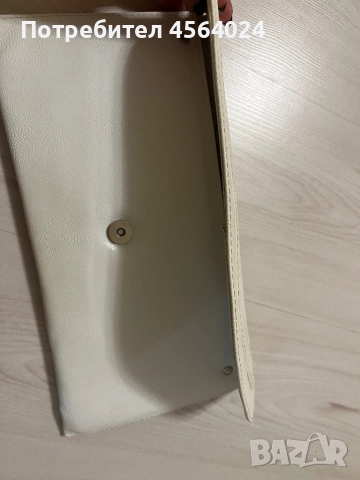 Дамска чанта, снимка 4 - Чанти - 52123149