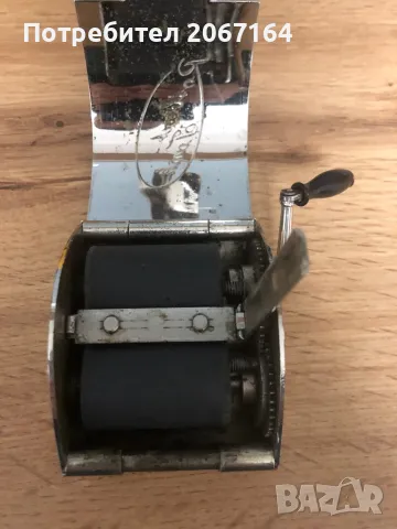 Рядка германска острилка за бръснарски ножчета 1920г., снимка 16 - Антикварни и старинни предмети - 48655774