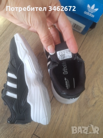 Детски маратонки Аdidas, снимка 3 - Детски обувки - 52421666
