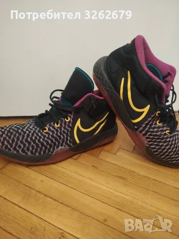 Nike kevin durant оригинални размер 46, снимка 3 - Маратонки - 56547146