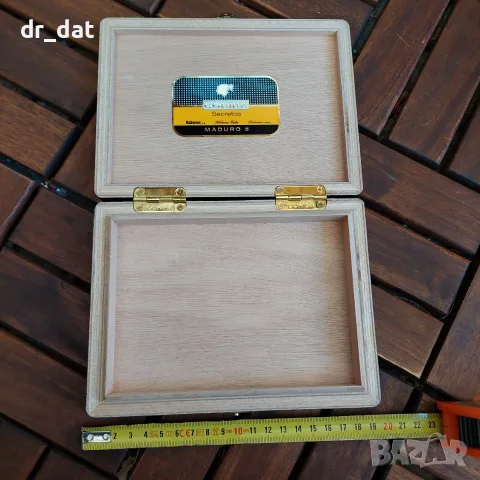 Кутии от хавански пури Cohiba , снимка 11 - Други ценни предмети - 40697354