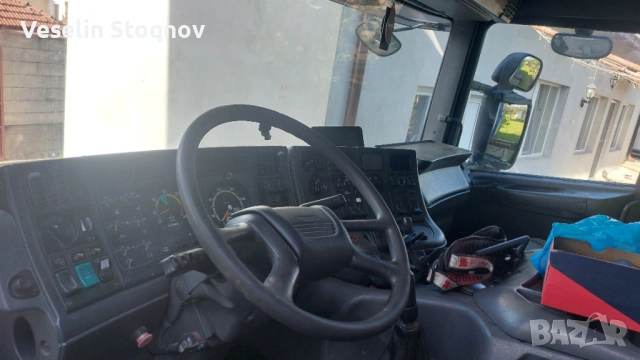 СКАНИЯ МОДЕЛ   П 94 ГБ 4Х2 НА 230 Всички части по него са оригинални и работещи  Кранат е 16 метра Н, снимка 6 - Камиони - 54347962
