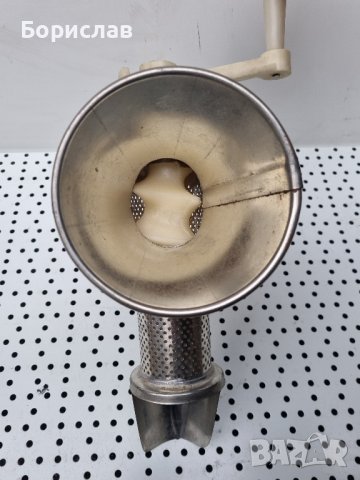 Машинка за мелене, снимка 2 - Месомелачки - 39423467