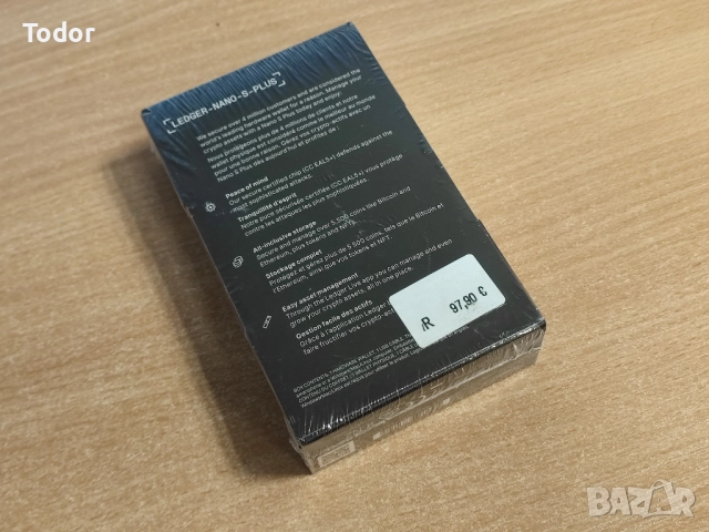 Крипто портфейл Ledger Nano S Plus - Нов и запечатан, снимка 4 - Друга електроника - 52212613