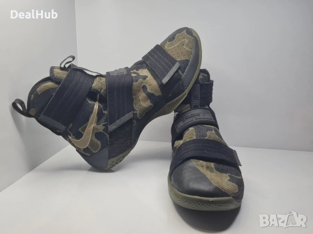 Кецове Nike Lebron Zoom 10 Носени,но в добро състояние. Размер 45 стелка 29 см. Цена 40 евро., снимка 3 - Маратонки - 54093810