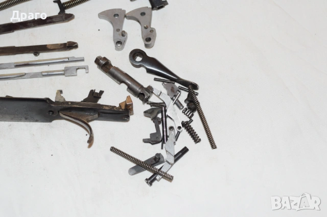 Лот части за Beretta 1934 7,65 mm, снимка 2 - Оборудване и аксесоари за оръжия - 54319870