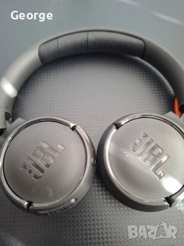 JBL. Bluetooth слушалки