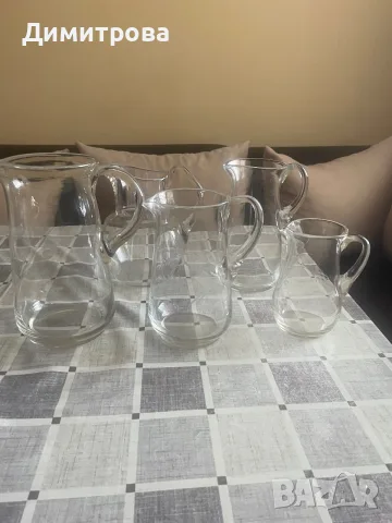 Стъклени кани /кана/ и канички, порцеланови кани и плато за сервиране