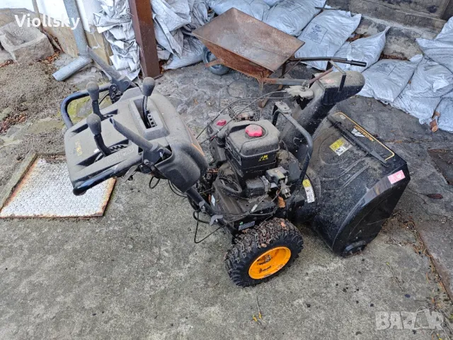 снегорин McCulloch , снимка 4 - Градинска техника - 49993179